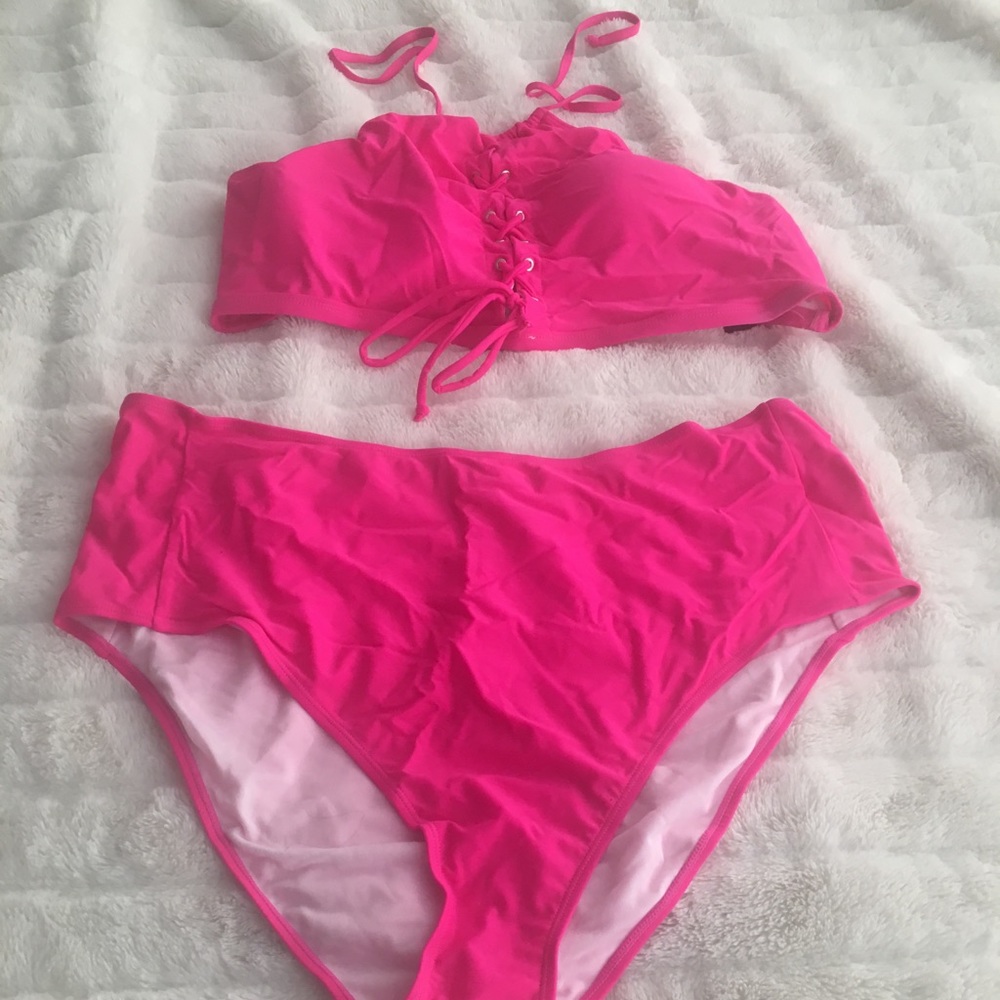 NWT Pink Boohoo Bikini